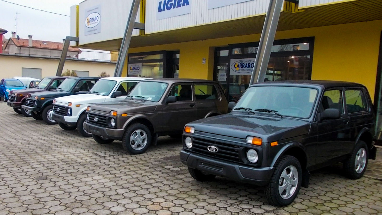 La Lada Niva 4x4 torna in TV con CARRARO AUTOMOBILI!