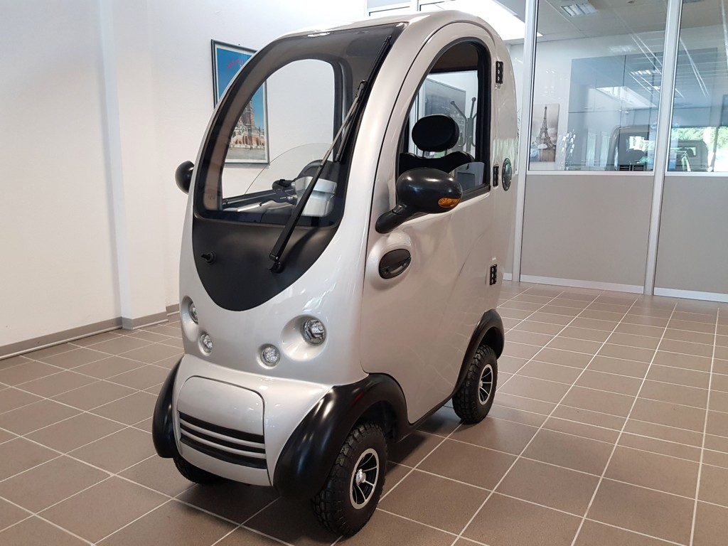 auto-senza-patente-per-anziani-scooter-freedom-zero