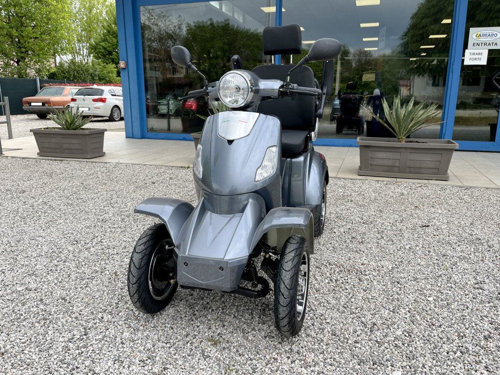 scooter-elettrico-senza-patente-anziani-disabili-ztech-trilux-4ruote-no-bollo